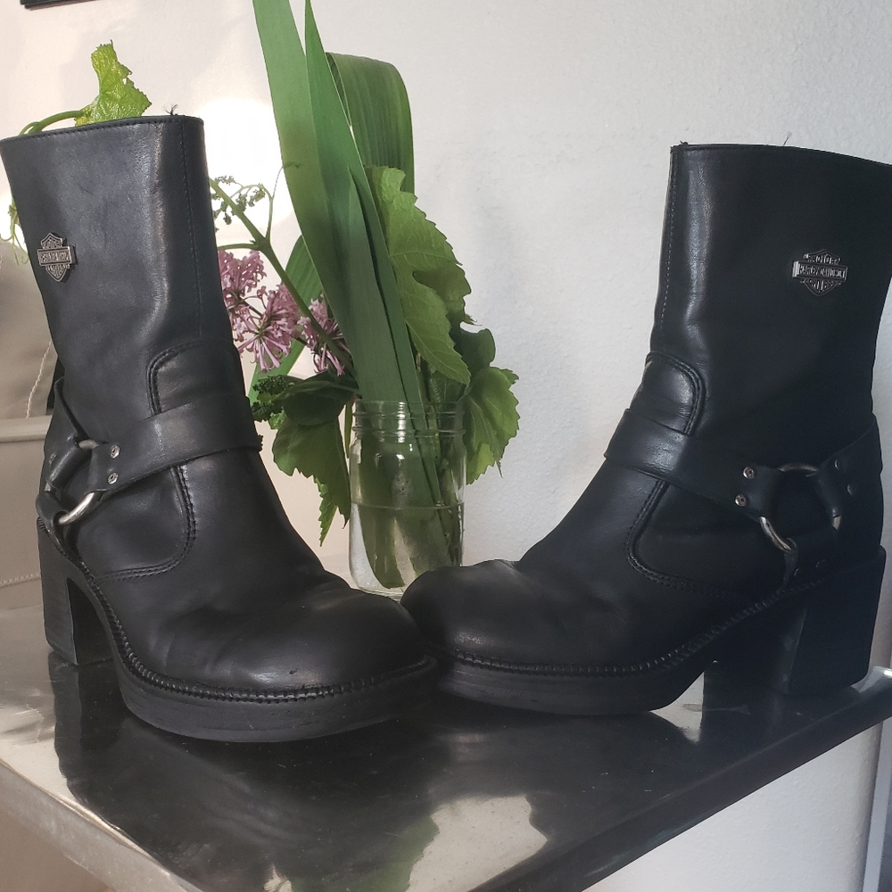 💣HARLEY DAVIDSON HEELED SHORT BLACKMOTO BOOTS - Picture 9 of 11